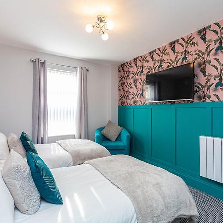 Beachfront Apartment 3 Bedrooms Sleeps 7 - Gateway To The Lake District - Newly Refurbished Morecambe Ngoại thất bức ảnh