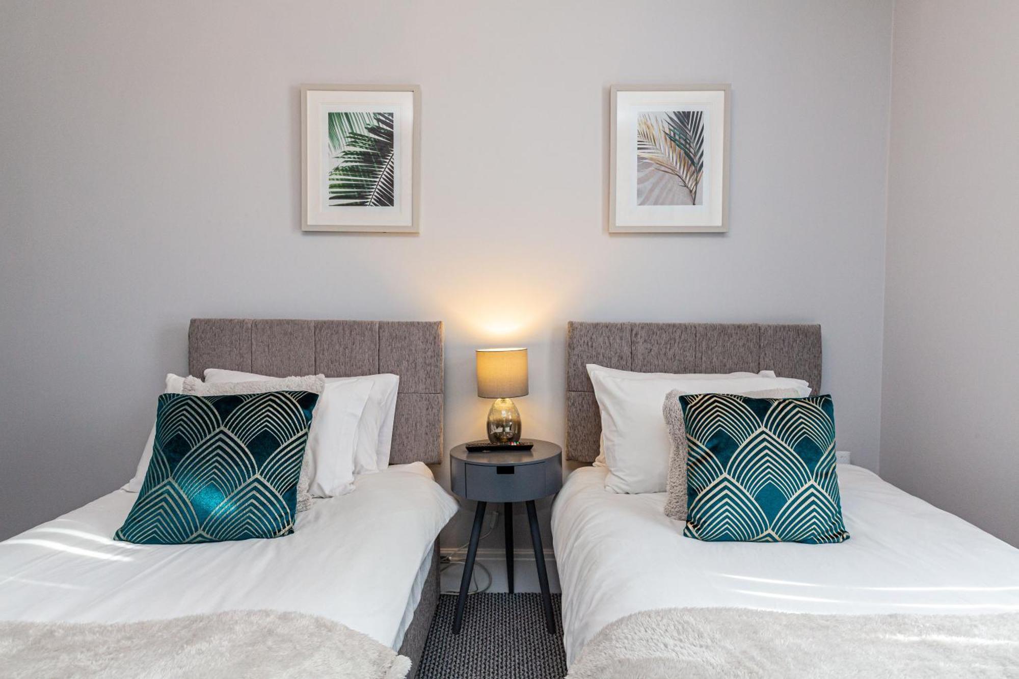 Beachfront Apartment 3 Bedrooms Sleeps 7 - Gateway To The Lake District - Newly Refurbished Morecambe Ngoại thất bức ảnh